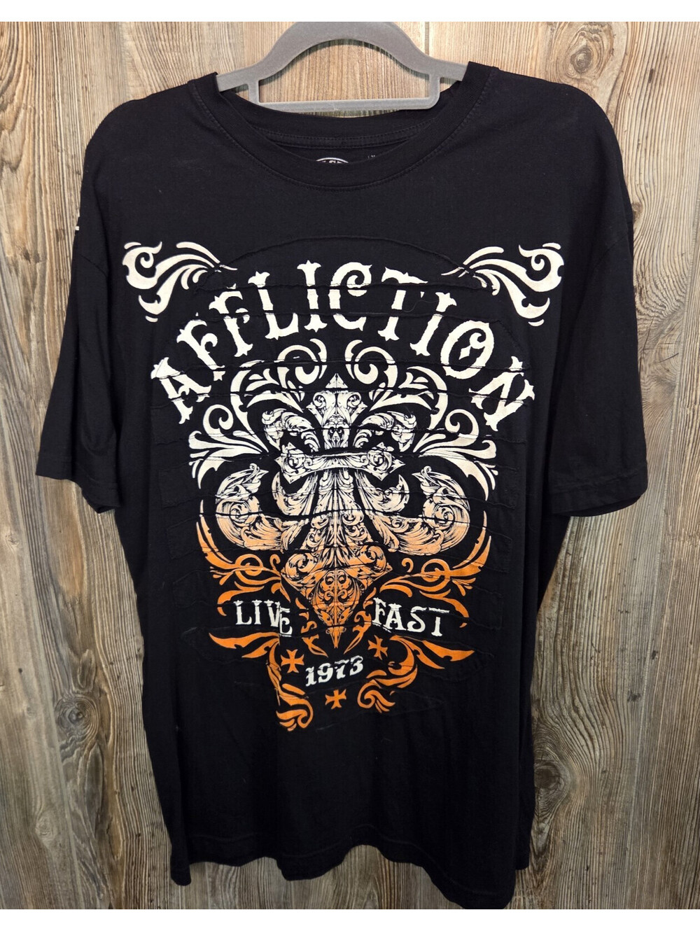 Affliction Live Fast Short Sleeve T-shirt Size XL Black & Orange Graphic Crest